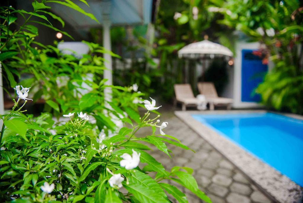 Hideaways Seminyak Villa Exterior photo